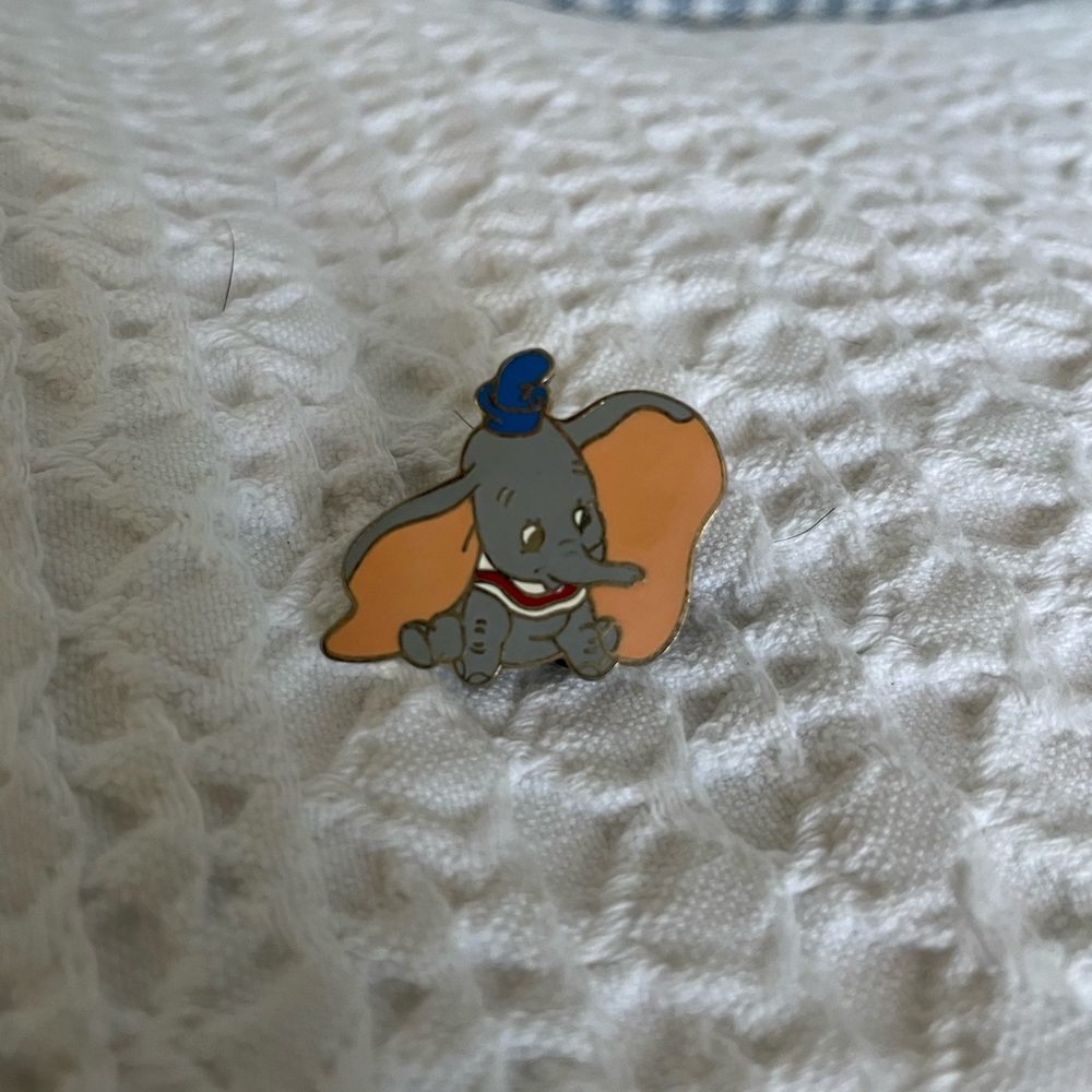 Disney Lanyard Pin | Baby Dumbo